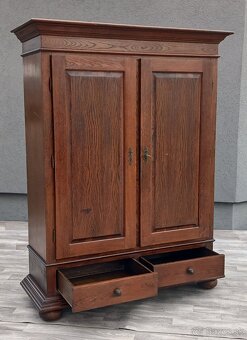 Skriňa dubová s 2 zásuvkami. - 6