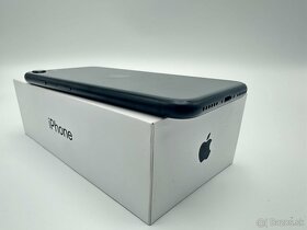  Apple iPhone SE 2020 128GB Black - 100% Batéria  - 6
