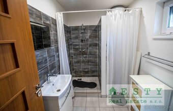 EXKLUZÍVNE NA PREDAJ: REKREAČNÁ CHALUPA PRI JAZERE NA KOPANI - 6