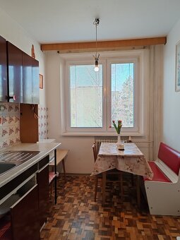 Predaj - 3 izbový byt Brezová pod Bradlom - 6