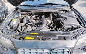 Volvo V70 Cross Country 2,4T 147kw - Náhradní díly - 6