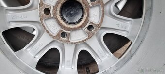 Predám originálne hliníkové disky VW r15 5x112 et50 6,5J - 6