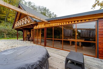 Na predaj nádherná a priestranná drevenica Valkov - Domaša - 6