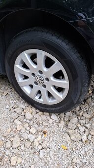 Volkswagen Touran - 6