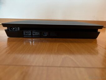 PlayStation 4 Slim 1TB - 6
