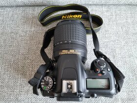 Nikon D7500 + objektív Nikon 18-140mm f/3.5-5.6G - 6