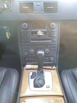 Ponúkam na predaj Volvo XC90 D5 AWD - 6
