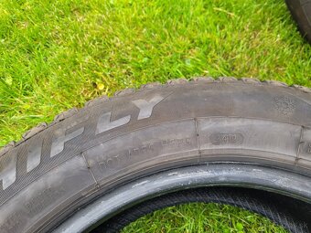Predám 2 ks zimné pneumatiky HILFY 205/60 R16 - 6