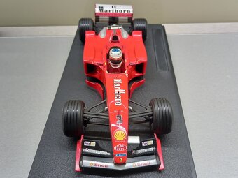 F1 FERRARI F399 1999 MARLBORO SCHUMACHER HOTWHEELS 1:18 - 6