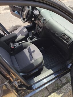 VW Golf 4 - 6