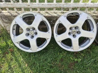 Sada alu diskov Santa Monica na Golf 4 GTI R17 5x100 - 6