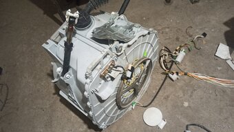 Prredám diely na práčku  Ignis AWV 515 - 6