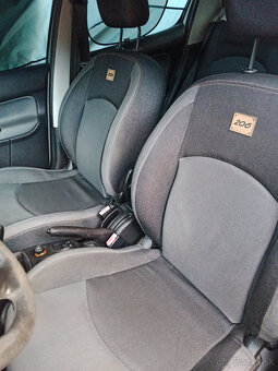 Peugeot 206 1.4 benzín - 6