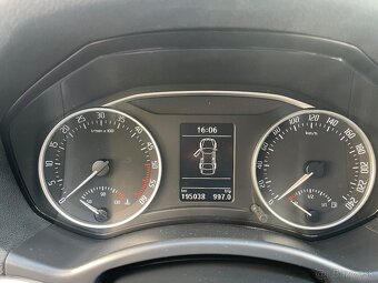 Škoda octavia scout 2.0 tdi - 6