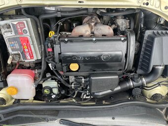 Opel Astra H GTC - 6