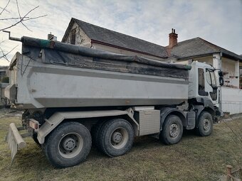 Renault Kerax 8x4 - 6