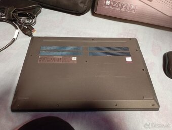 Lenovo - 6