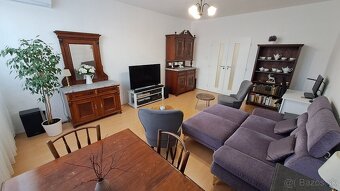 Trnávka, rodinný dom s krásnou záhradou, garáž, pivnica - 6