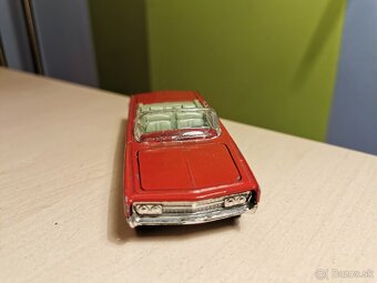 ZLAVA Corgi toys Chrysler Imperial - 6