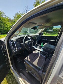 Dodge ram 1500 5.7 Hemi - 6