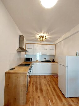 BEZ PROVÍZIE- 2-izbový byt pri prezidentskom paláci na Sucho - 6