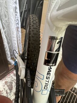 Horsky bicykel celoodpruzeny Giant - 6