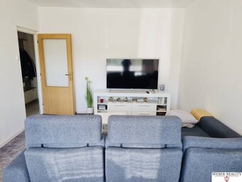 3-izb. nezariadený byt v Karlovej Vsi na Púpavovej ul. vráta - 6