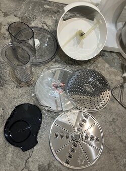 Bosch MUM S2EW40 kuchynský robot - 6