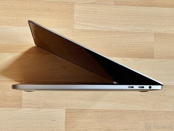MacBook Pro 13" i5-2.9GHz/8GB/512GB/Touchbar, TOP STAV - 6