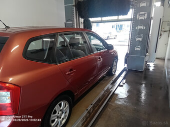 KIA CARENAS 2,0crdi 103kw - 6