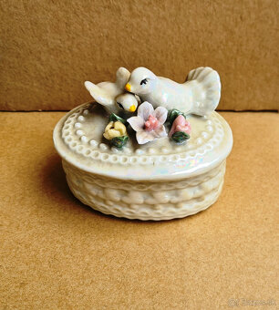Porcelánová Dóza - cukornička + malé krčahy výška 7 cm - 6
