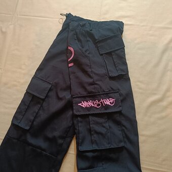 Minus Two čierne padákové nohavice baggy široké cargo pants - 6