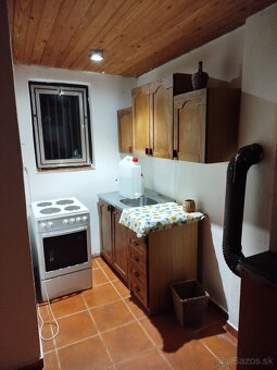 Murovaná chata s pozemkom 1.213 m2, Beckov - 6