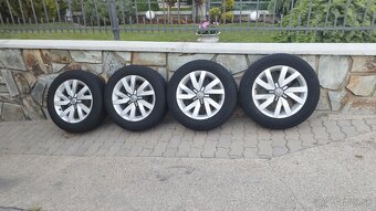 5x112 215/60 R16 orginal VW - 6