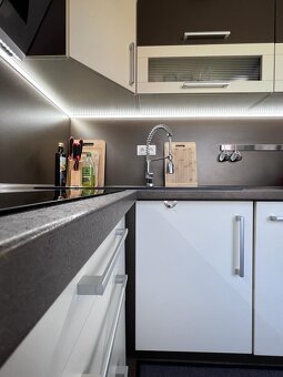 PRENÁJOM - 2 IZBOVÝ BYT NÁMESTOVO - 6