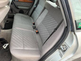 Audi 100 Quattro - 6