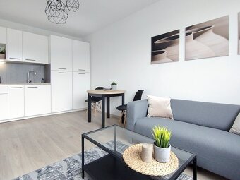 ✅ ČERSTVO ZREKONŠTRUOVANÝ 1.5i BYT PRIAMO V CENTRE - 6