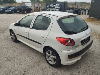 Peugeot 206 PLUS 1.4i ROZPREDÁM - 6