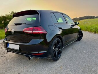 VW Golf 2.0 TSI GTI - 6