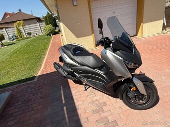 YAMAHA XMAX 400 - 6
