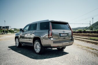 CADILLAC ESCALADE PLATINUM 6.2 V8 - 6