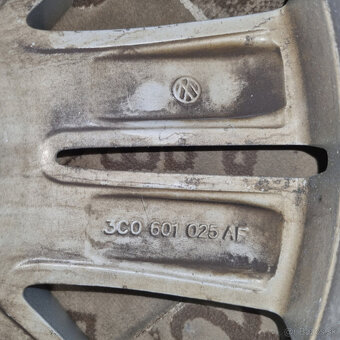 Hliníkové Volkswagen disky 5x112 R16 7J ET45 - 6