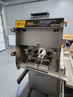 Predám automaticky stroj na výtlk vajec (kapacita 2300 ks/h) - 6