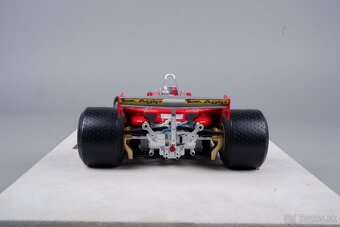 Ferrari 312T4 Gilles Villeneuve 1979, 1:12 GP Replicas - 6