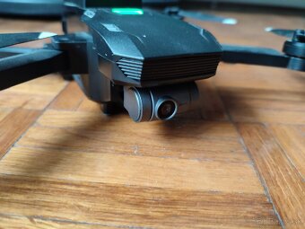 Predam 2x dron Yuneec - 6