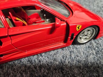 Model Ferrari F40 1:18 Bburago - 6