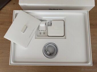 MacBook Pro 13" (2017) Space Gray – výborný stav - 6