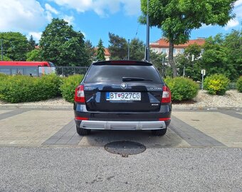 Škoda Octavia Scout - 6