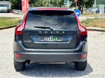 Volvo XC60 2.4D Momentum Geartronic - 6