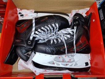 Hokejové korčule CCM Jetspeed FT8 Pro Sr - 6